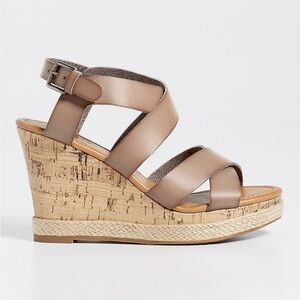 Maurices taupe wedges sandals size 5